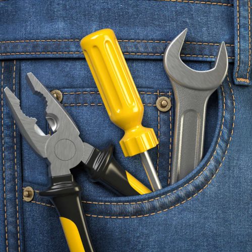 tools-in-jeans-pocket-service-and-engineering-conc-DXPE22J.jpg